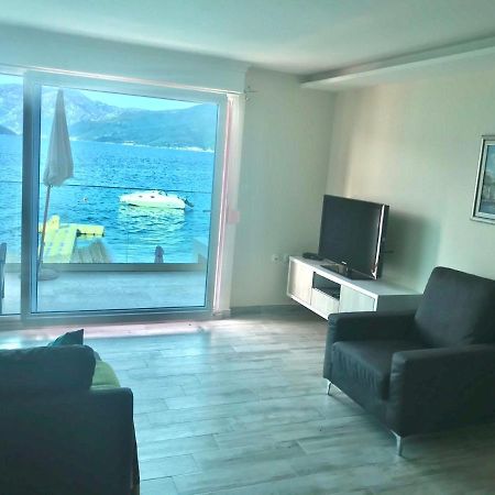 Lux Apartments Krasići Екстериор снимка