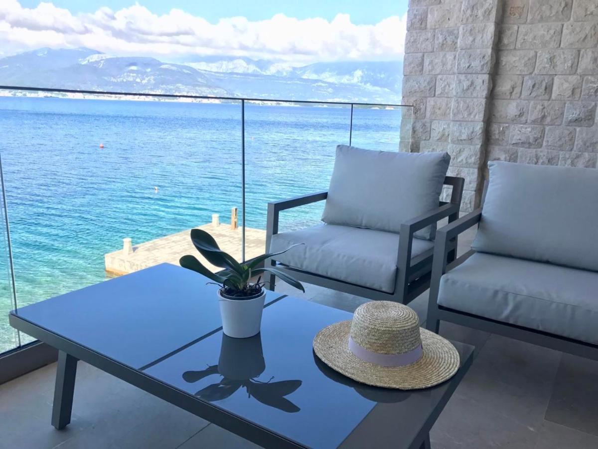 Lux Apartments Krasići Екстериор снимка