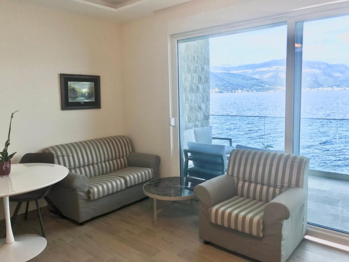 Lux Apartments Krasići Екстериор снимка