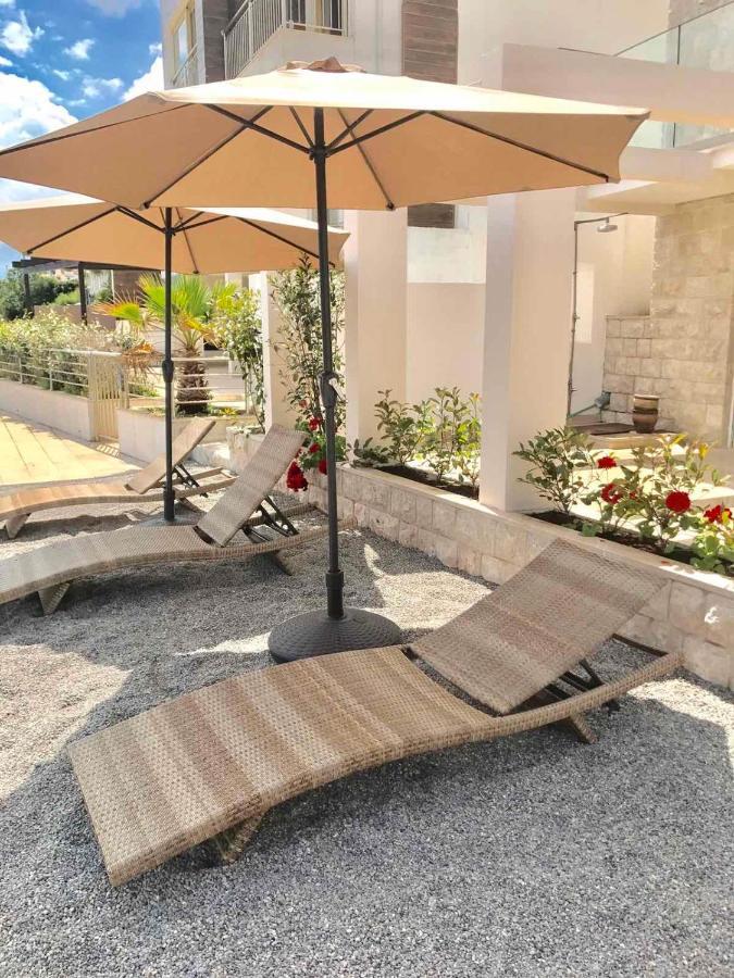 Lux Apartments Krasići Екстериор снимка