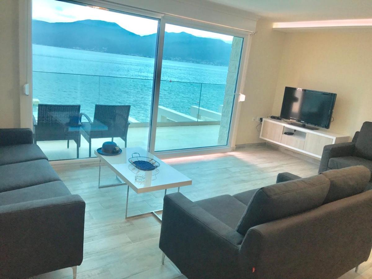 Lux Apartments Krasići Екстериор снимка